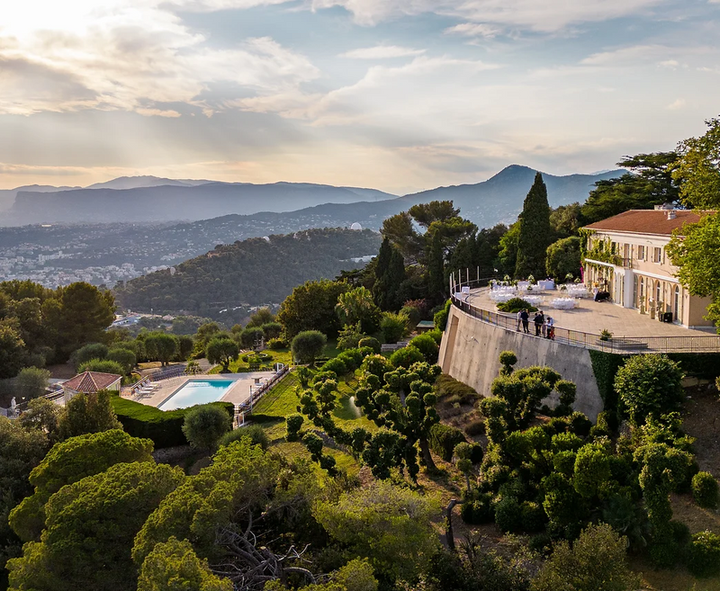 Les 50 Châteaux, Salles & Lieux de Mariage à Nice