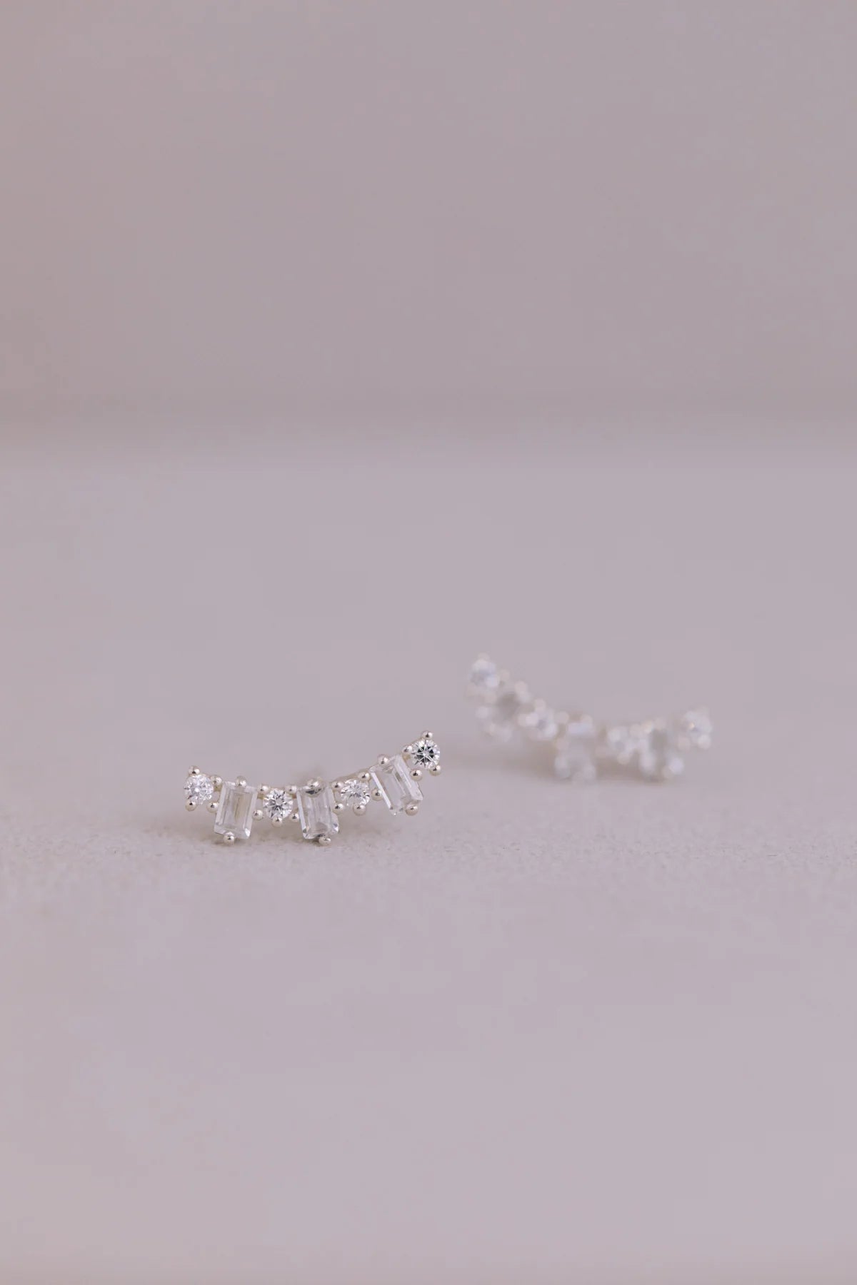 Boucles d'Oreilles "Artistic Talent" : les Boucles de Mariage Modernes par Excellence.