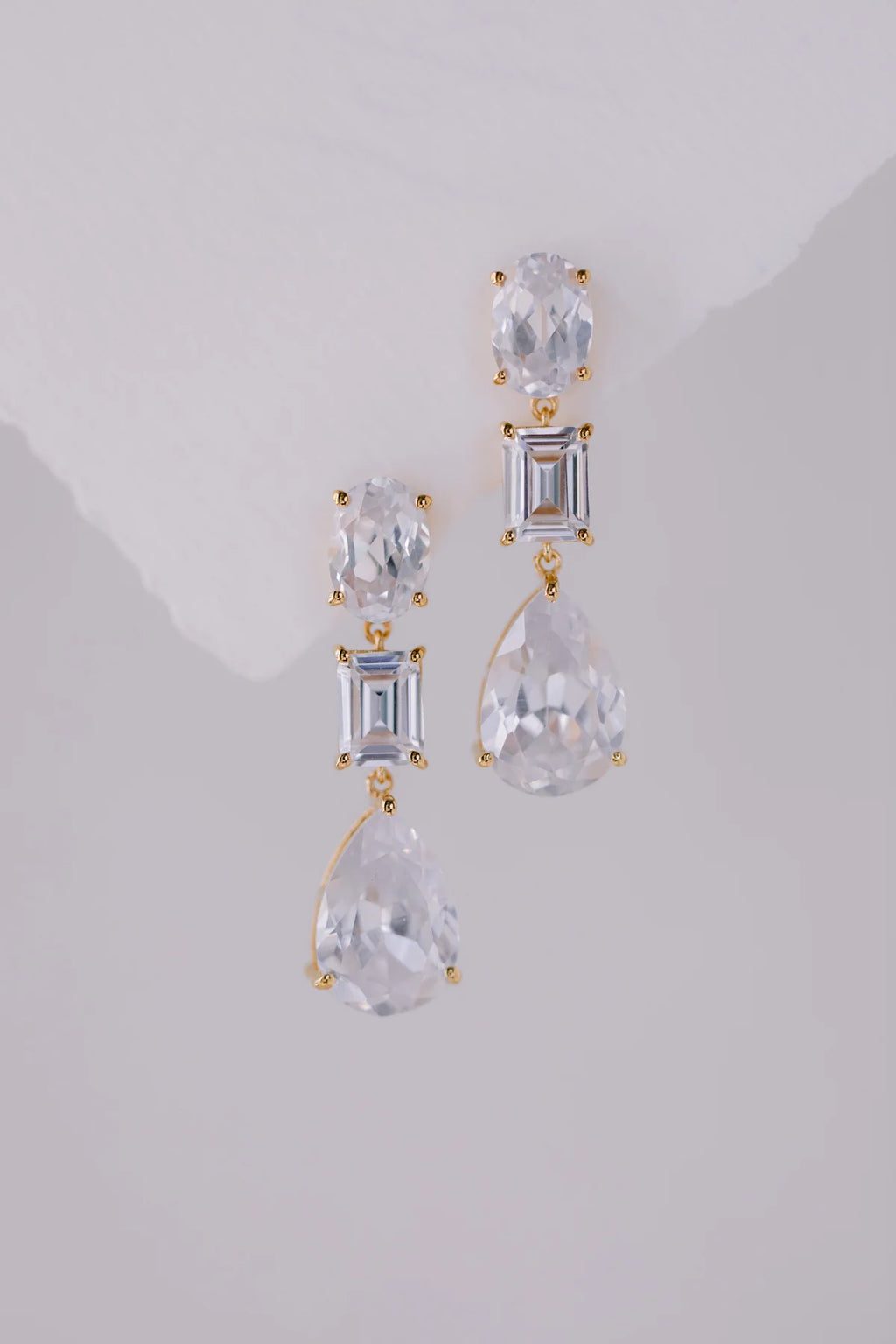 Boucles d’Oreilles "Felina" : les Boucles de Mariage Tendance avec Cristaux par Excellence.