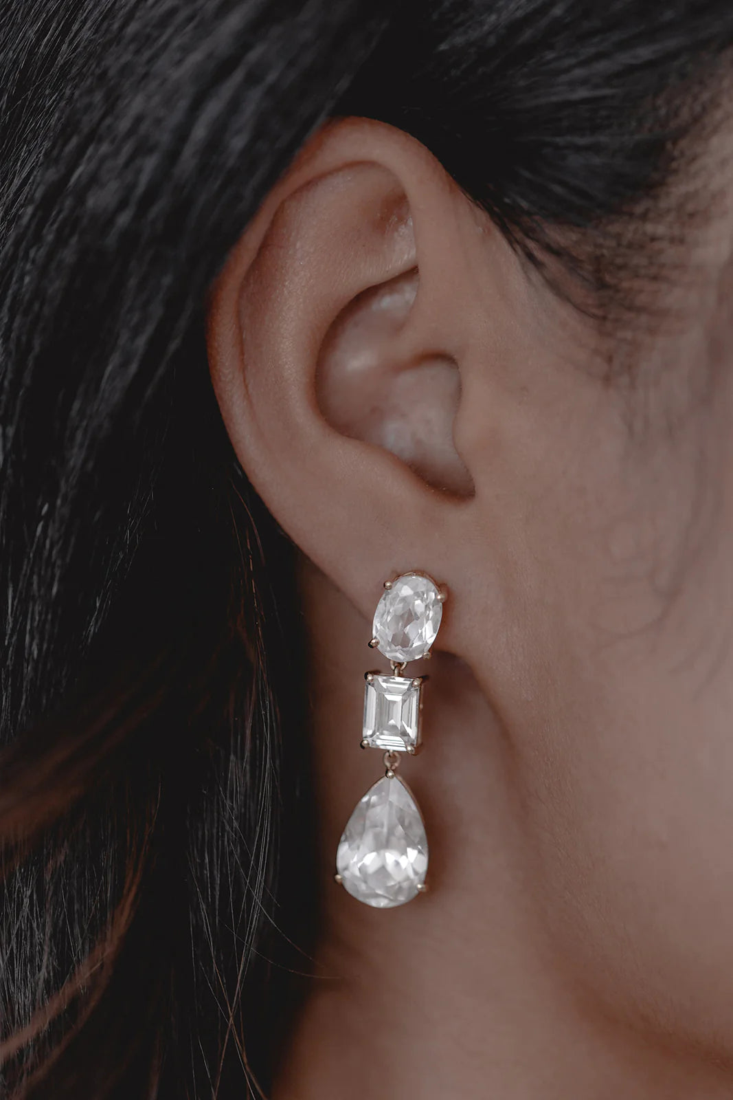 Boucles d’Oreilles "Felina" : les Boucles de Mariage Tendance avec Cristaux par Excellence.