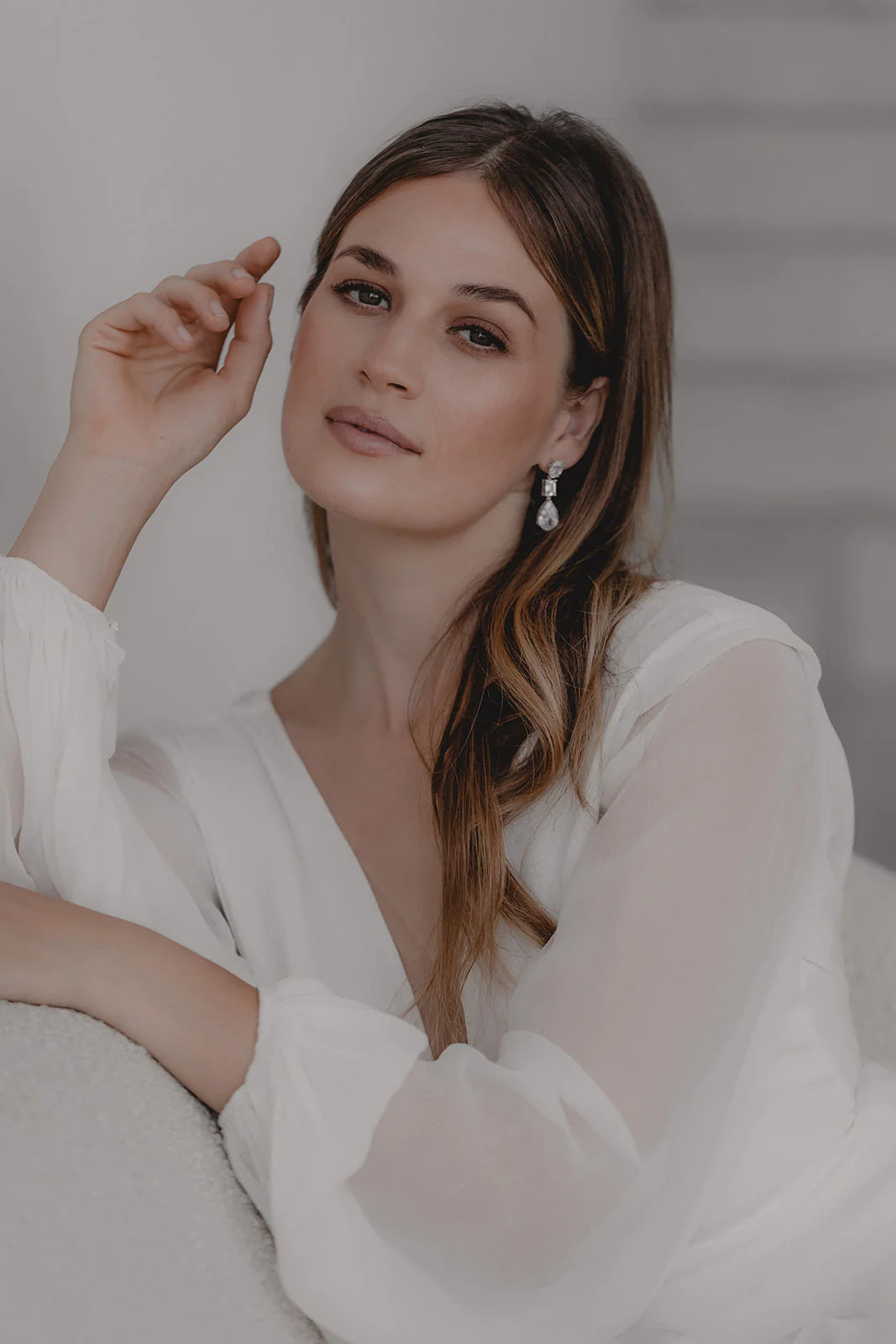 Boucles d’Oreilles "Felina" : les Boucles de Mariage Tendance avec Cristaux par Excellence.