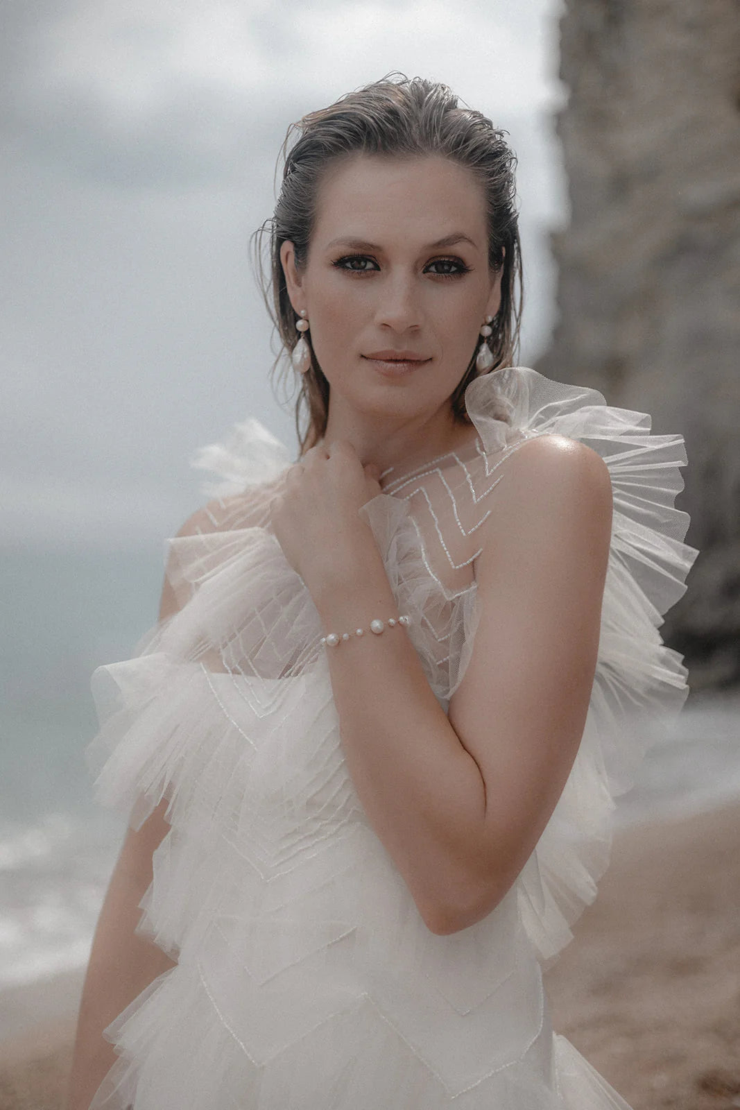 Boucles d’Oreilles "Saltwater Drops" : les Boucles de Mariage à Perle Baroque par Excellence.
