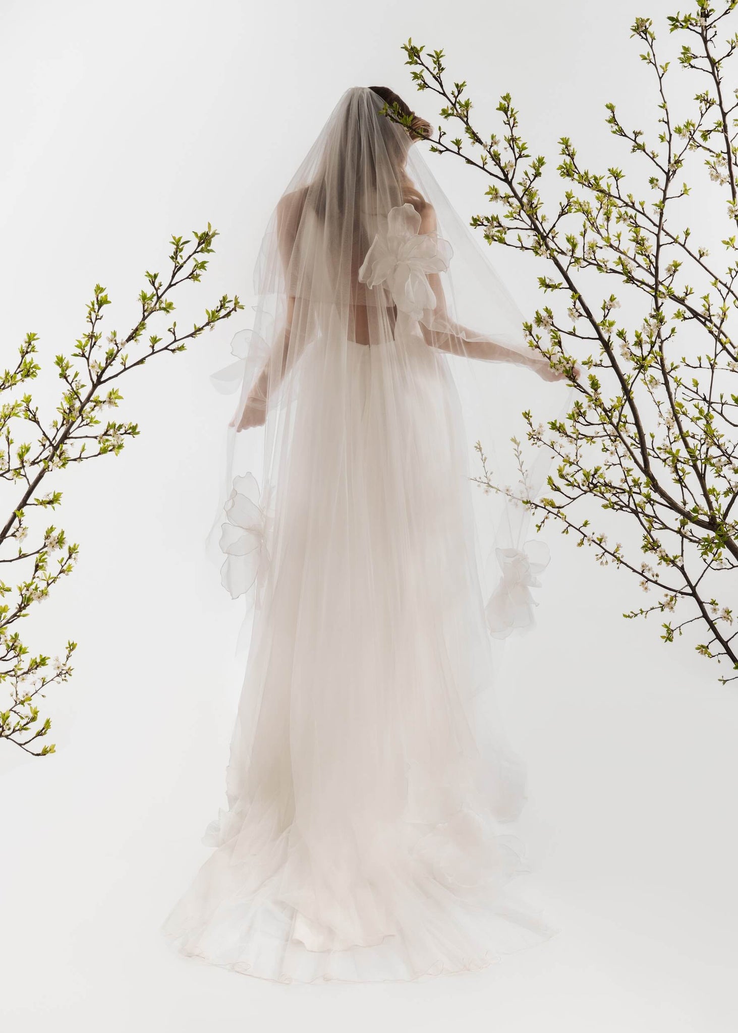 Voile de Mariée à Grandes Fleurs : le Voile Tendance par Excellence.