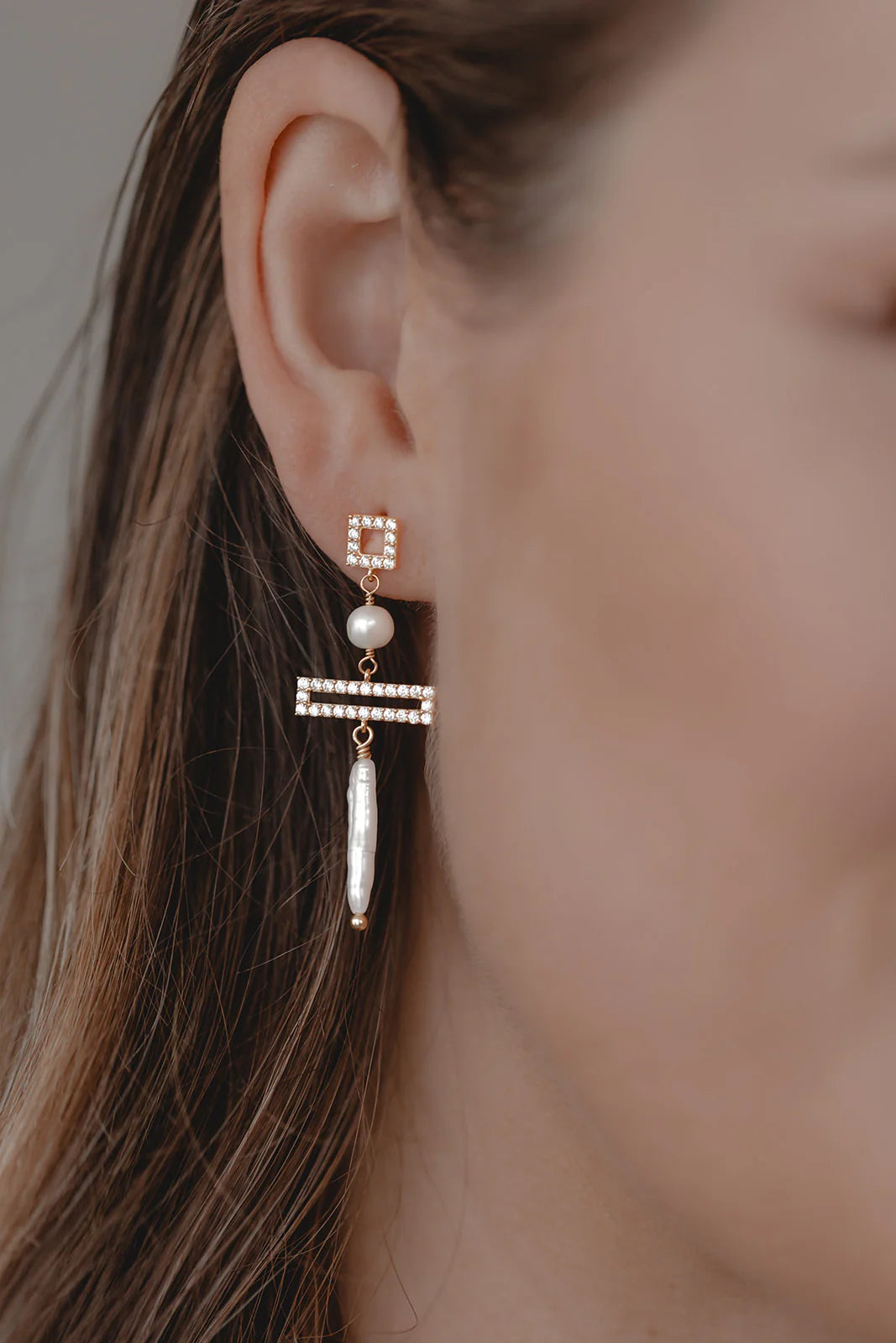 Boucles d'Oreilles "Picturesque" : les Boucles de Mariage Géométrique par Excellence.