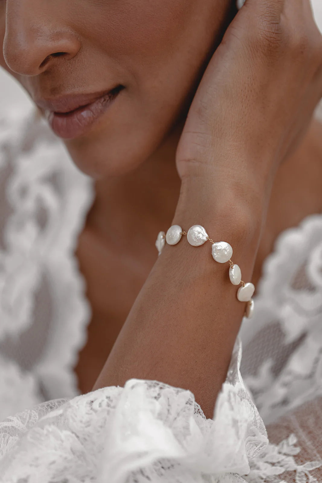 Bracelet "Alliance" : le Bracelet de Mariage à Perles Rondes par Excellence.