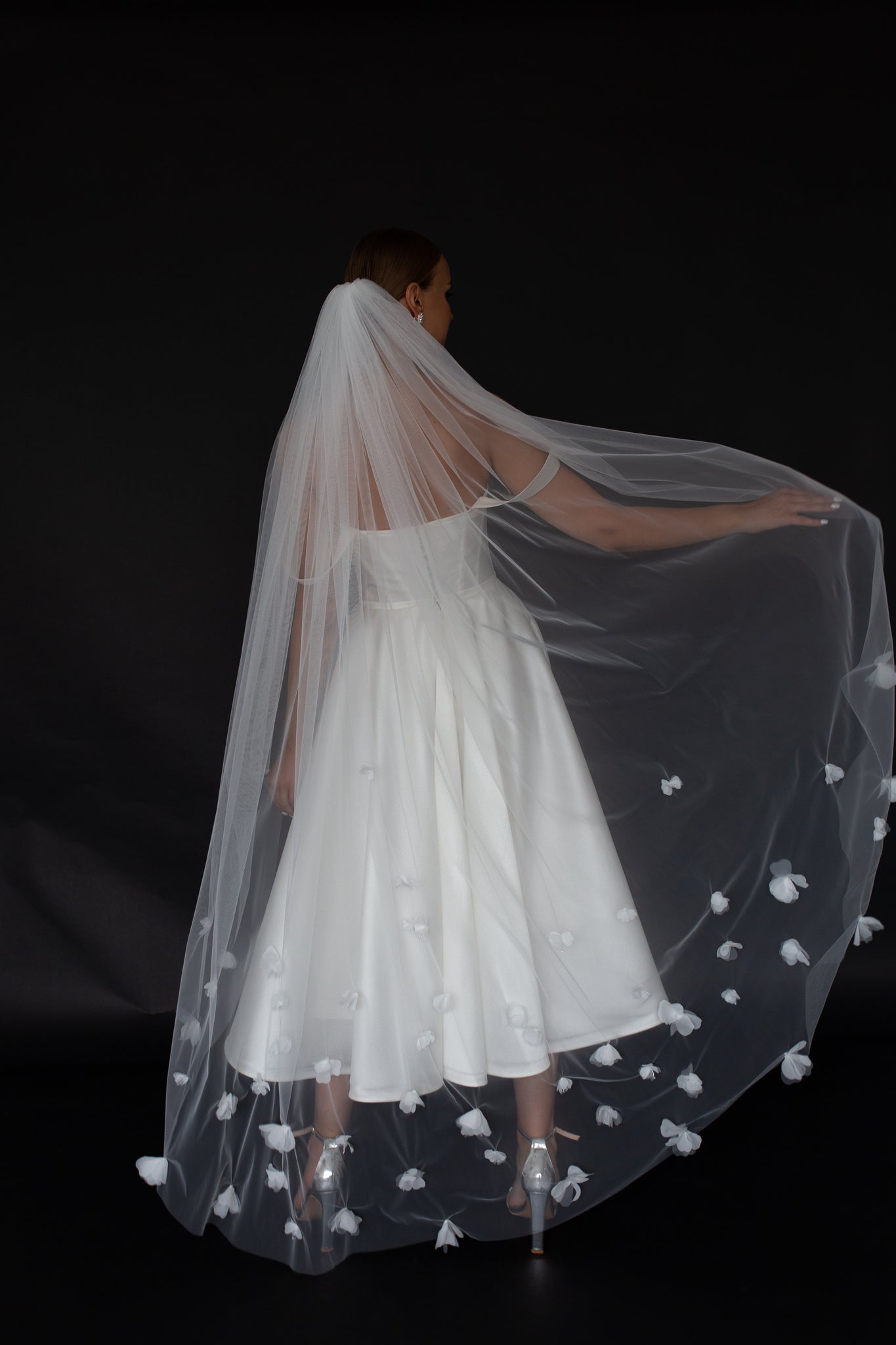 Voile de Mariée avec Fleurs 3D : le Voile Tendance par Excellence.