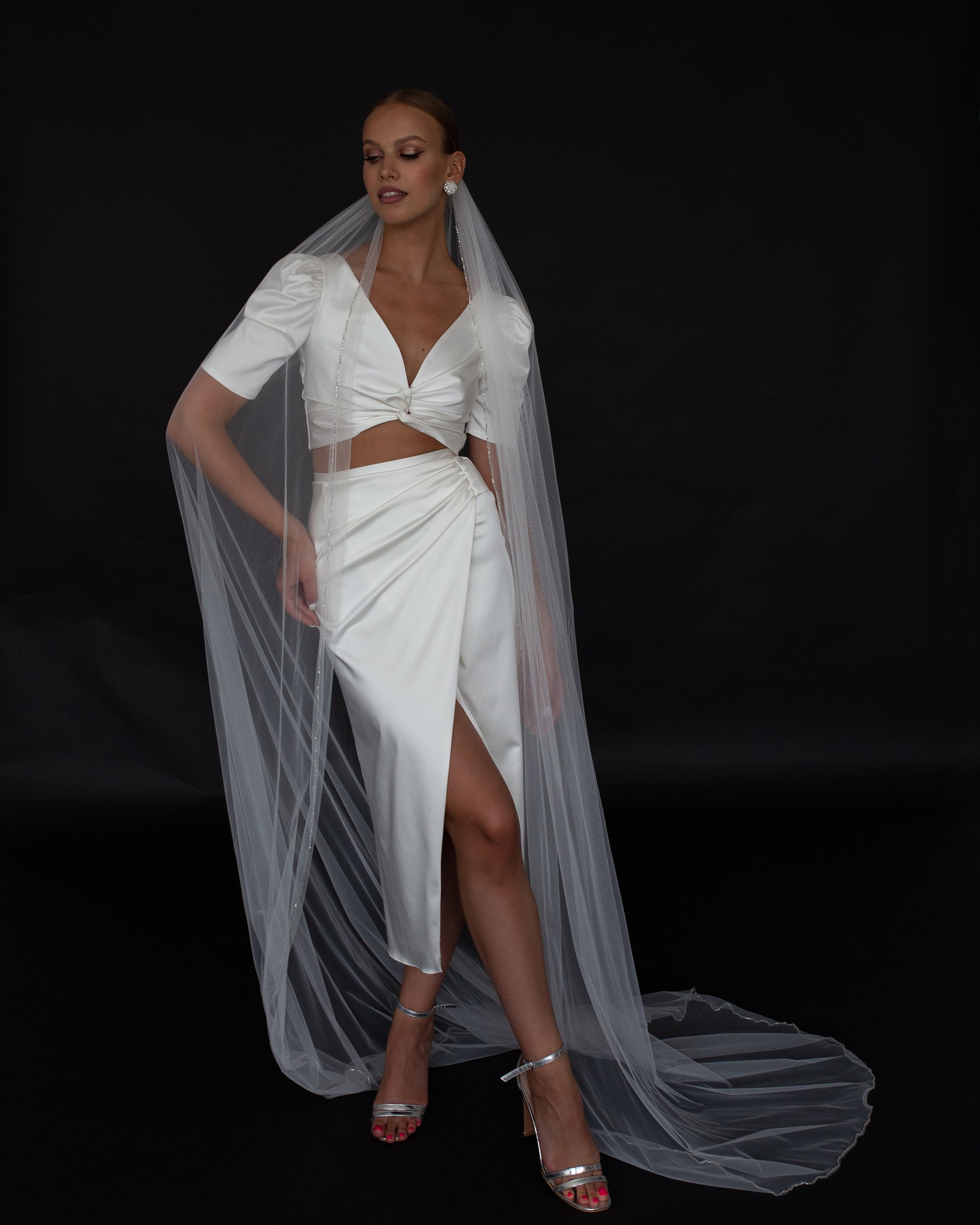 Voile de Mariée avec Perles Argentées : le Voile Tendance par Excellence.