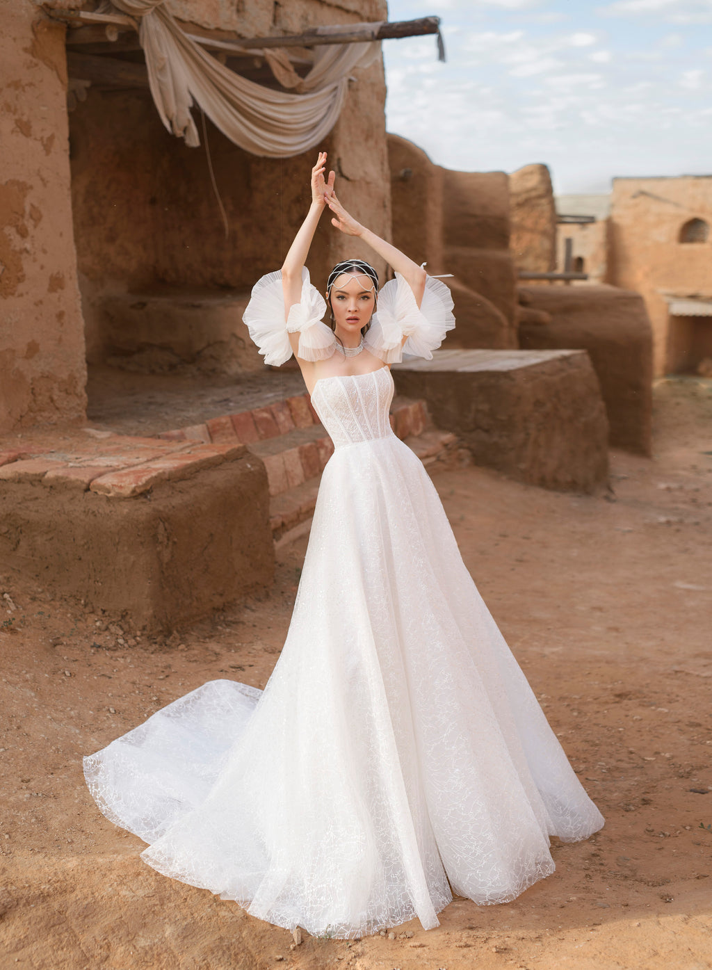 Djeralda : la Robe de Mariée Corset / Bustier par Excellence.