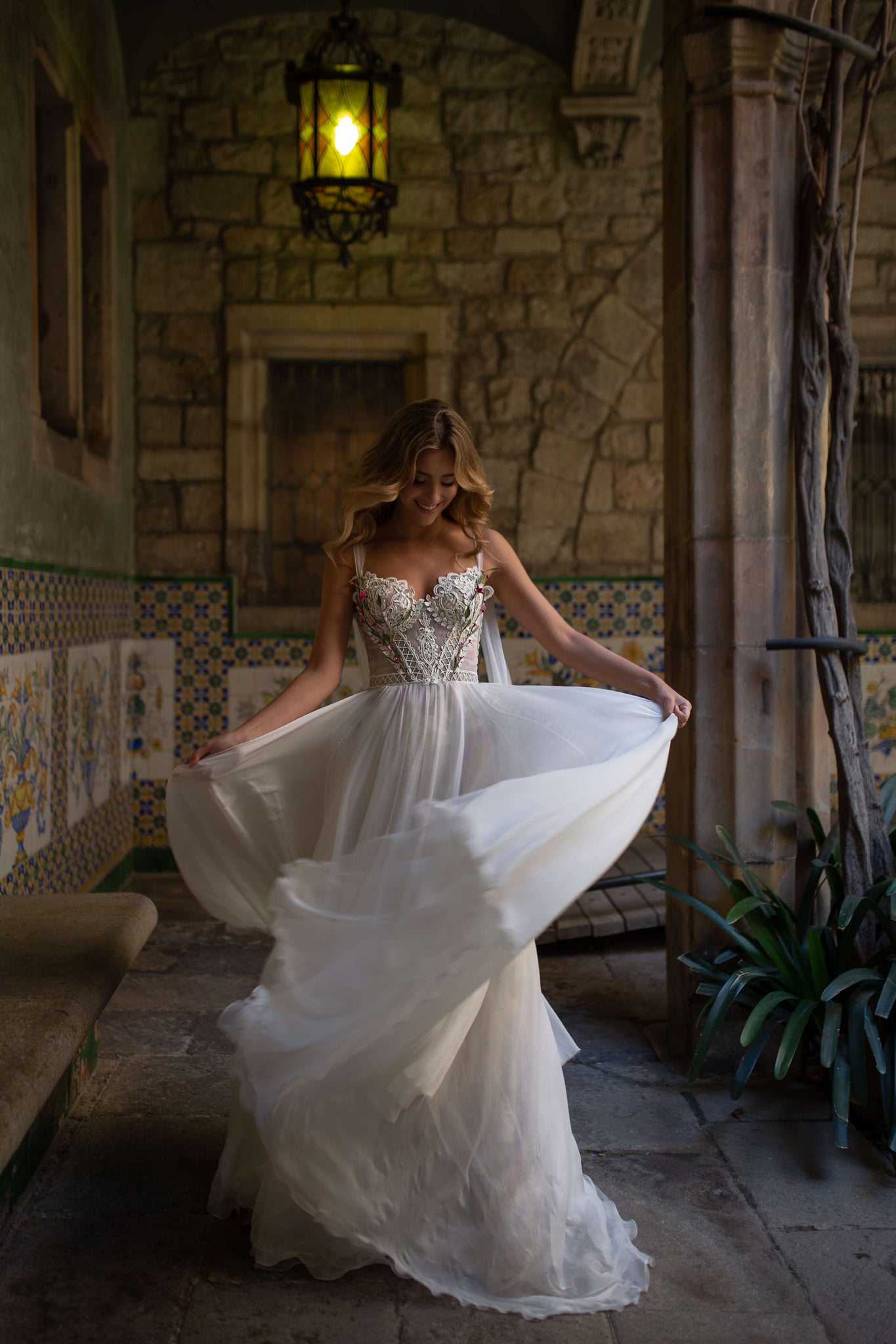 Granita : la Robe de Mariée Bustier et Couleur par Excellence.