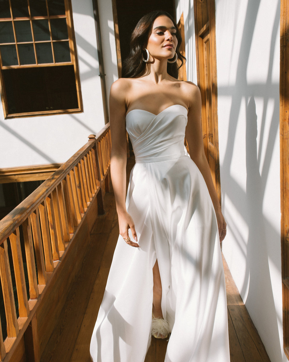 Vilda : la Robe de Mariée en Satin à Manches Drama par Excellence.