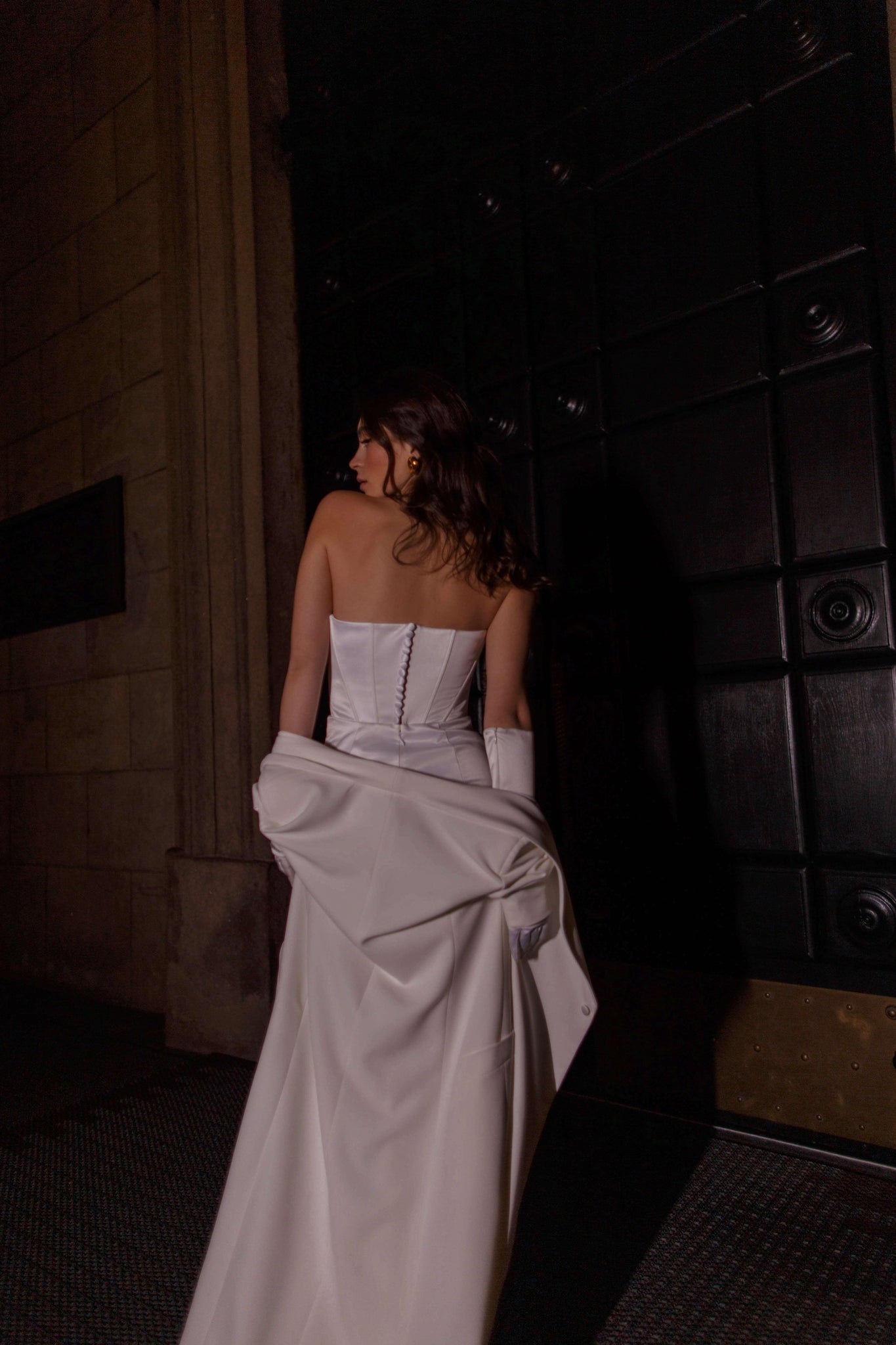 Arha : la Robe de Mariée Sirène / Fourreau à Corset par Excellence.