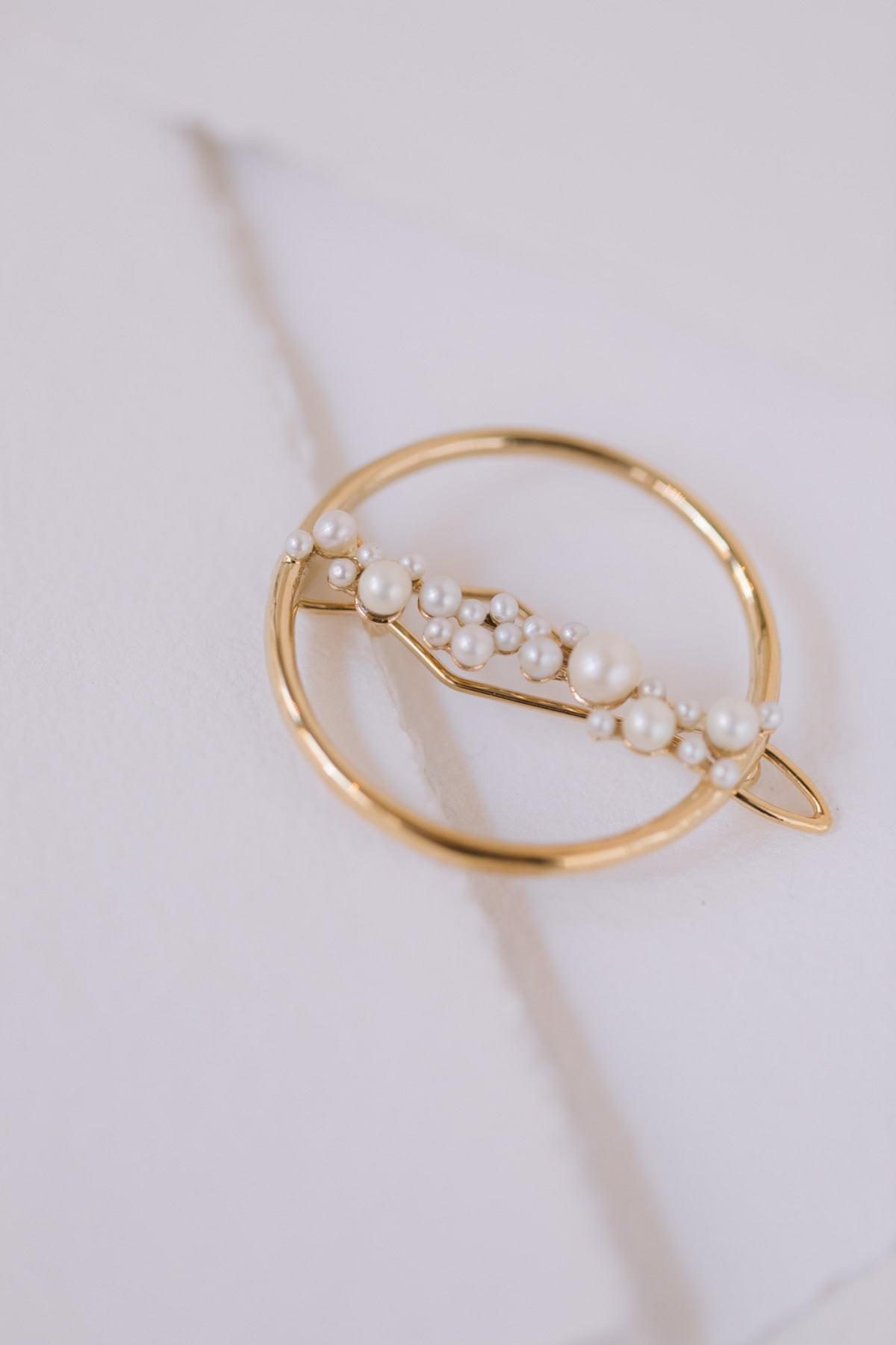 Barrette "Companion" : la Barrette à Cheveux de Mariage à Perles par Excellence.