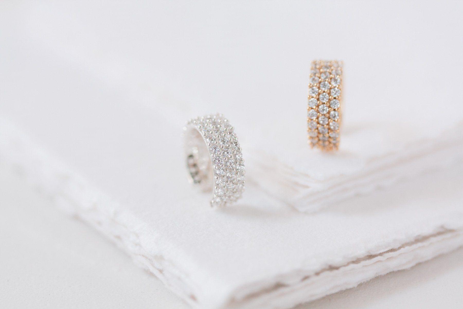 Boucle d'Oreille Ear Cuff "Sparkly" : la "Ear Cuff" à Cristaux par Excellence.