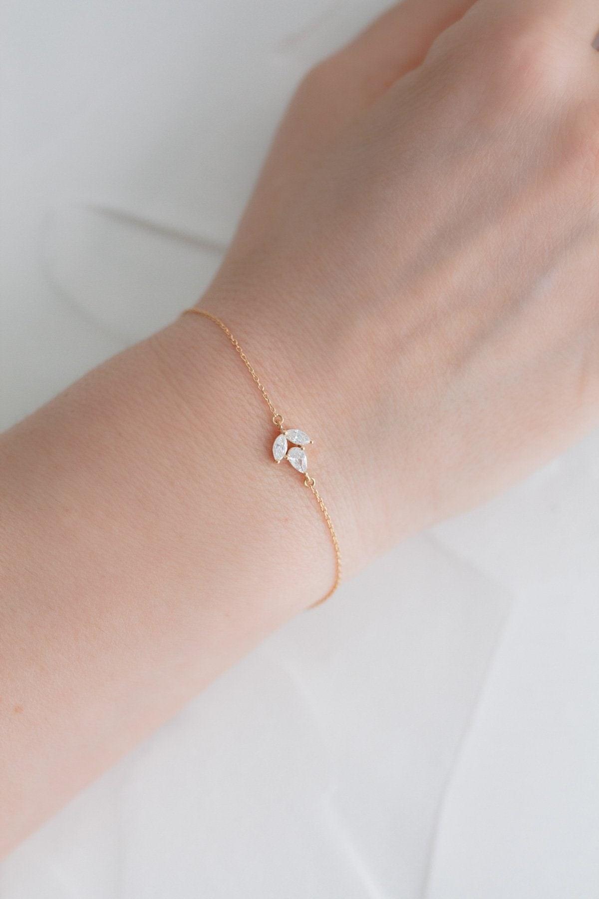 Bracelet "Simply Gorgeous" : le Bracelet de Mariage en Cristal par Excellence.