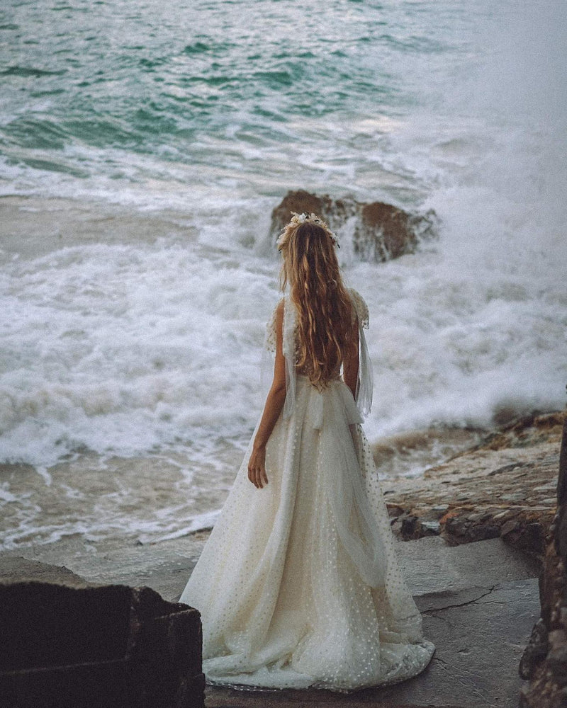 Assol : une Robe de Mariée pour un Mariage à la Plage ?