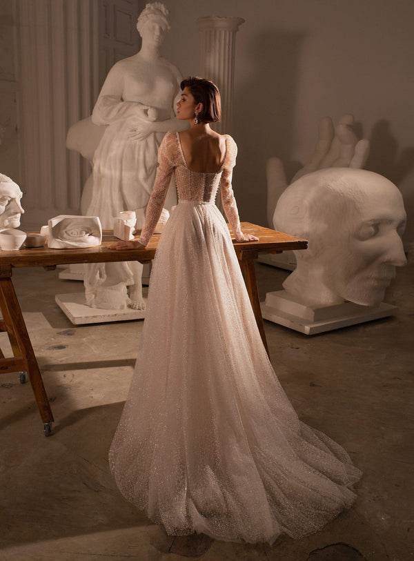 Frain : Robe de Mariée Princesse avec Longue Traîne [Paris / Bordeaux]