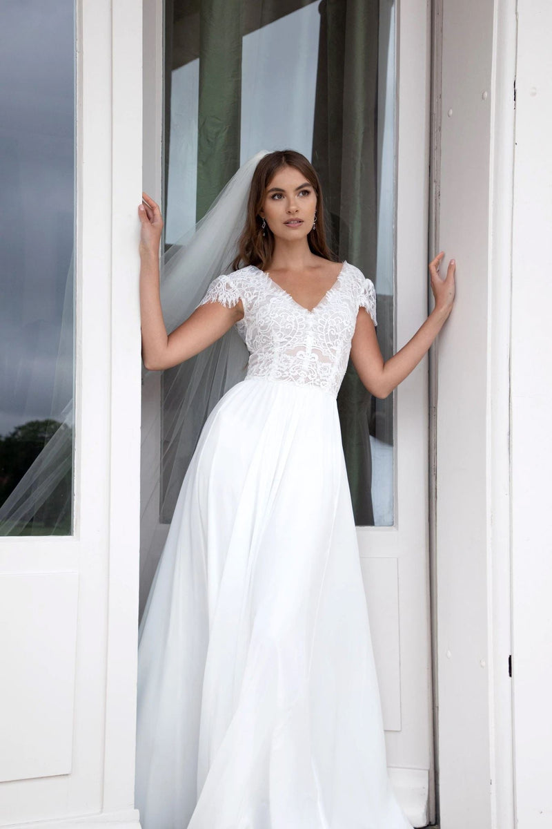 Robes de Mariée à Manches Courtes [Paris / Bordeaux]
