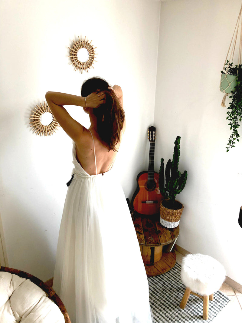 Unboxing des Robes de Mariée Les filles fidèles par la Blogueuse de Riz, Noces et Roses