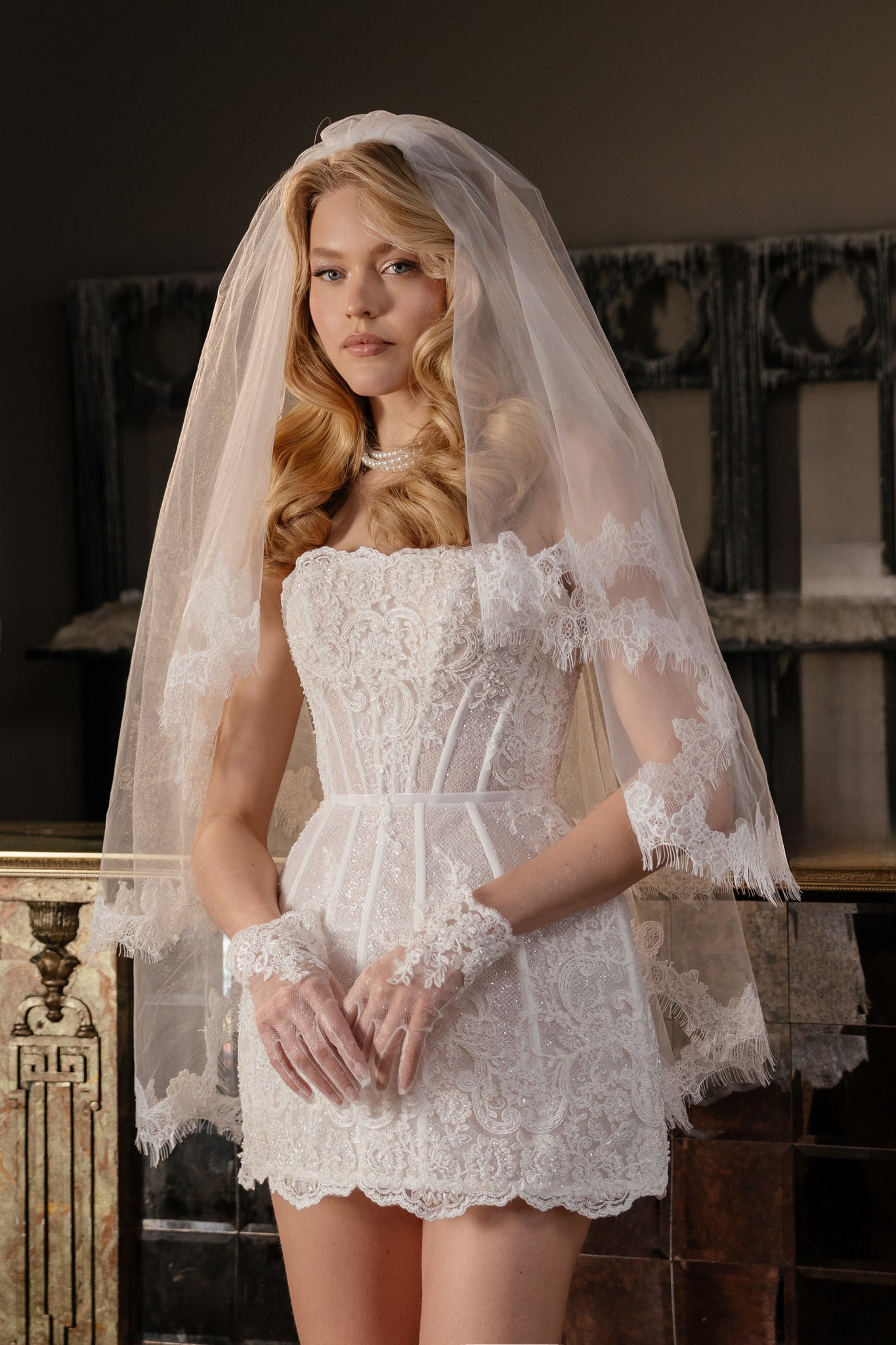 Voile en Dentelle à Motifs Floraux