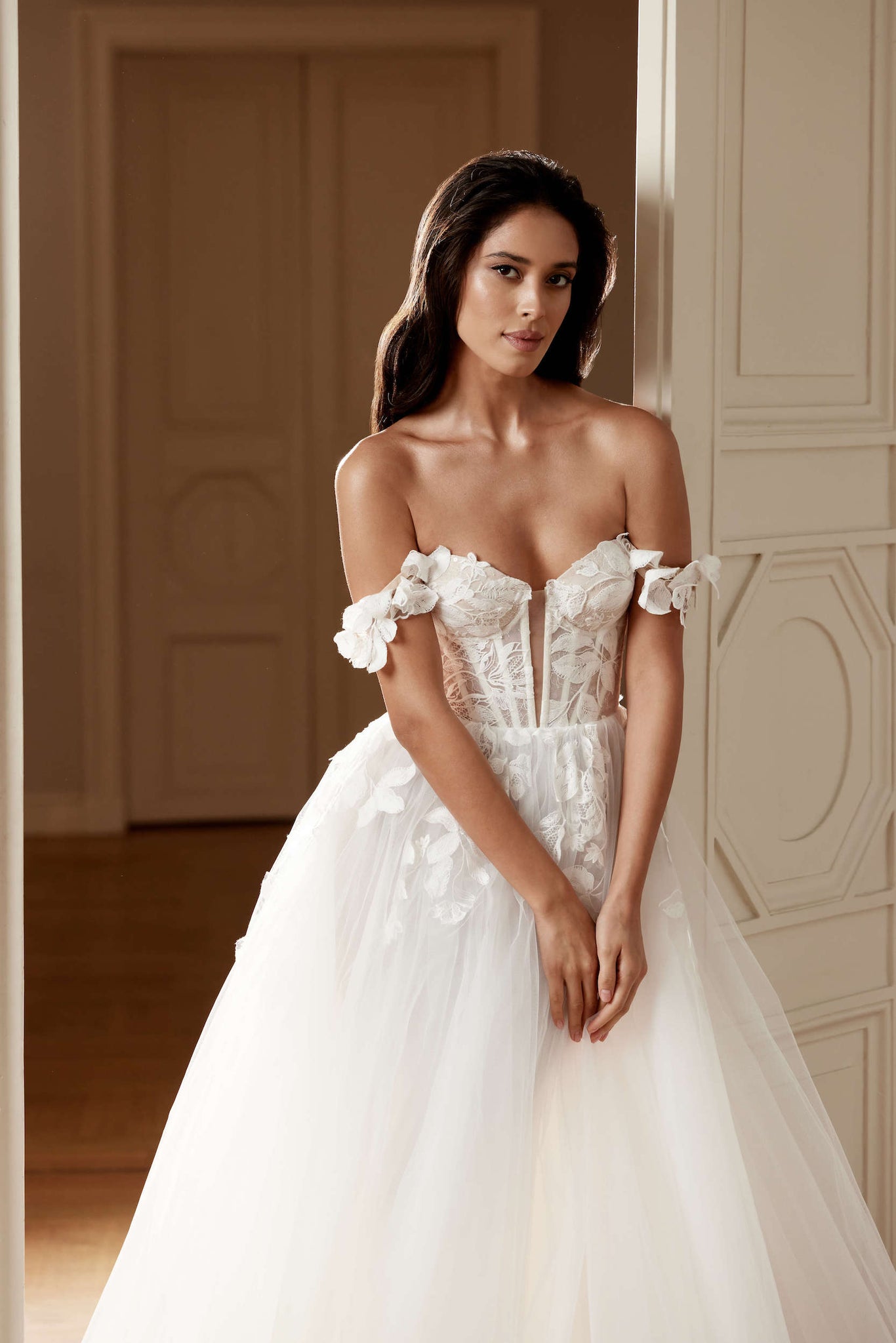 Aella : la Robe de Mariée Bustier Classique en Tulle par Excellence.