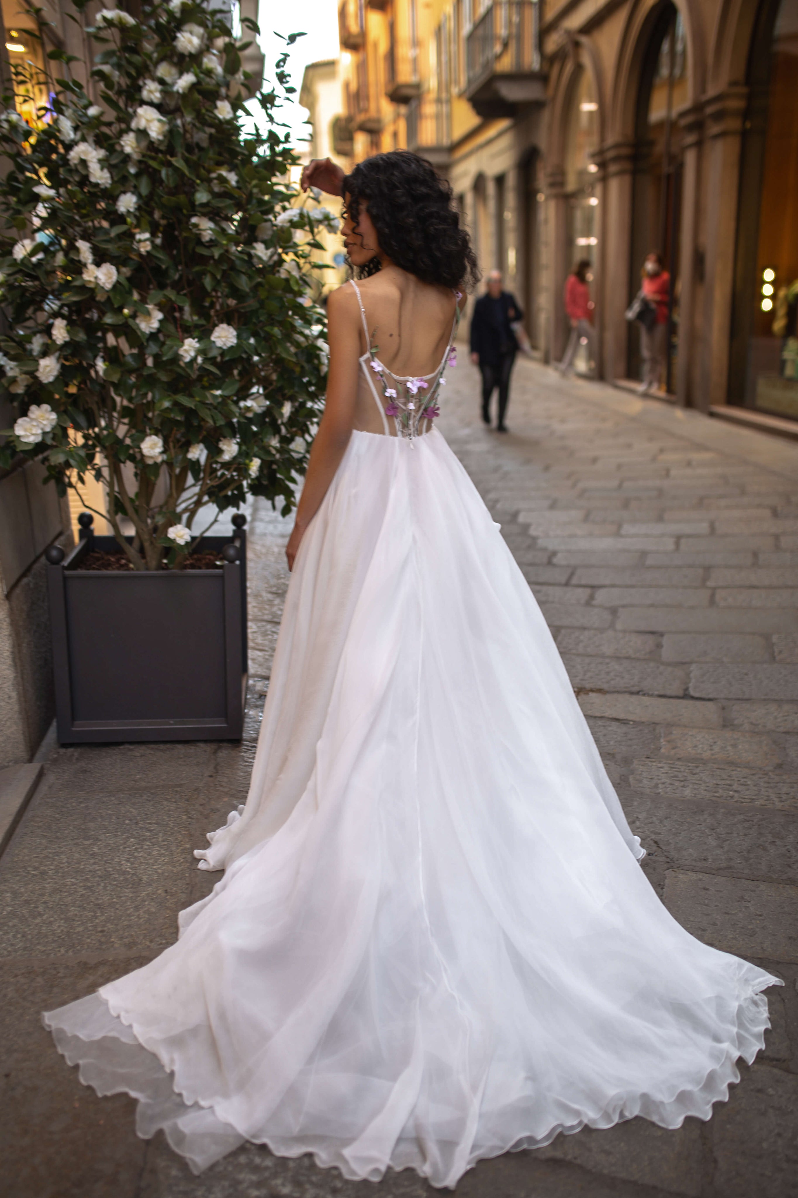 Femmes Robe De Mariée Blanche Avec Paillettes Épaules Dénudées Corset Sirène Tulle Robe De Mariée – FR